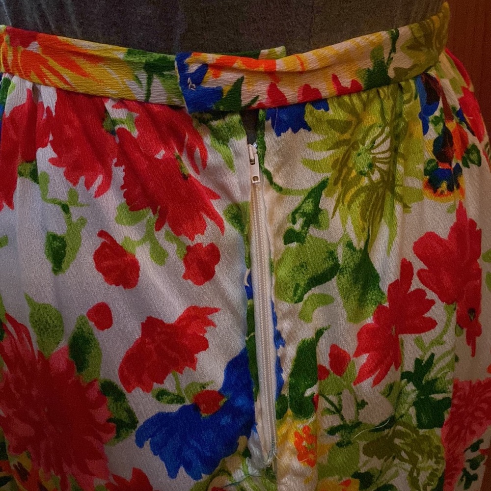 Vintage Handmade Bright Floral Maxi Skirt with Belt - Picture 6 of 7